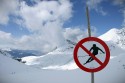 Zakaz jazdy na nartach - znak