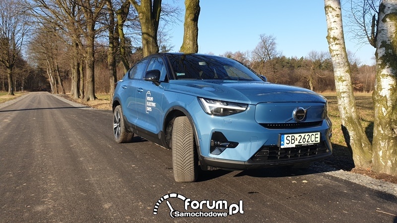 Volvo C40 Recharge Twin o mocy 408KM i 660Nm, 14