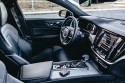 Volvo V60 D4 190KM R-Design, sportowe fotele i luksusowe wnętrze