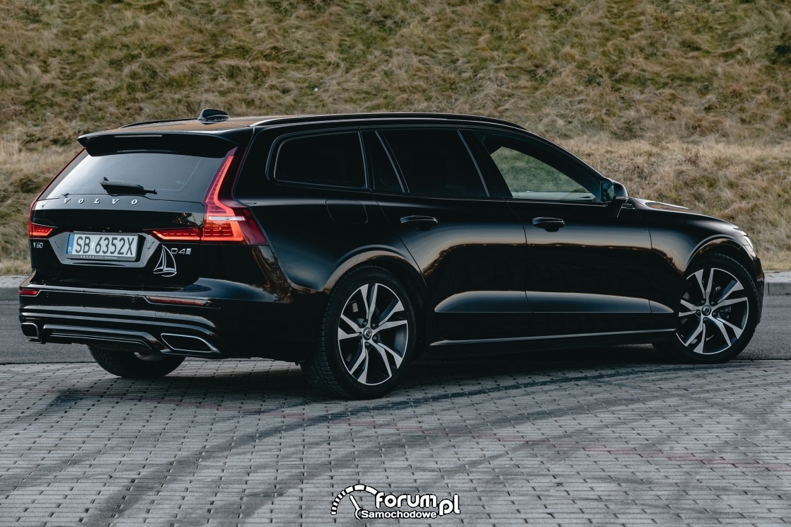 Volvo V60 D4 190KM R-Design, tył