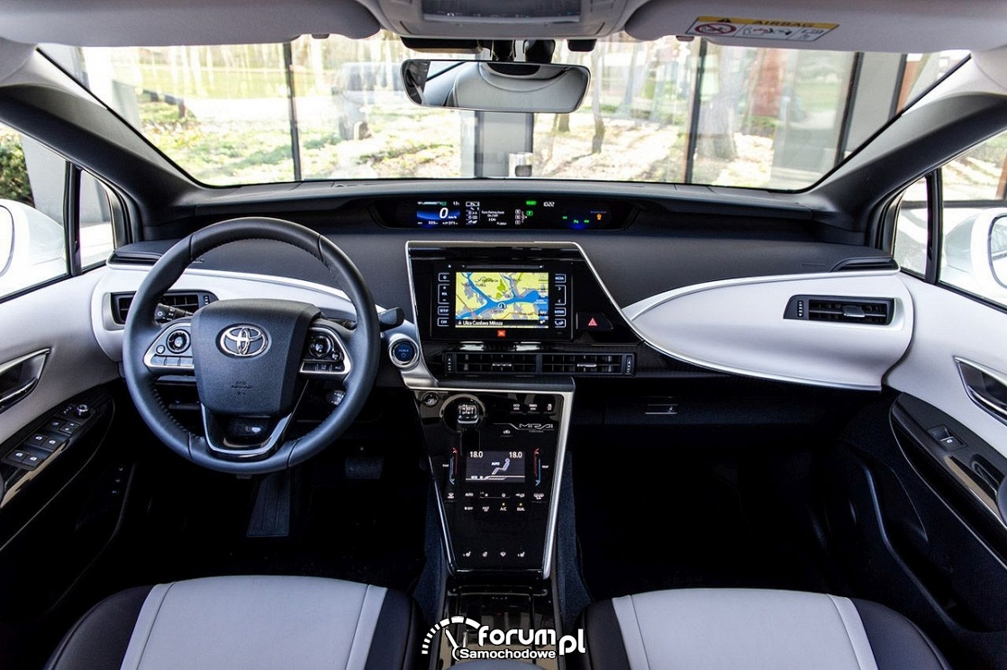 Toyota Mirai, wnętrze