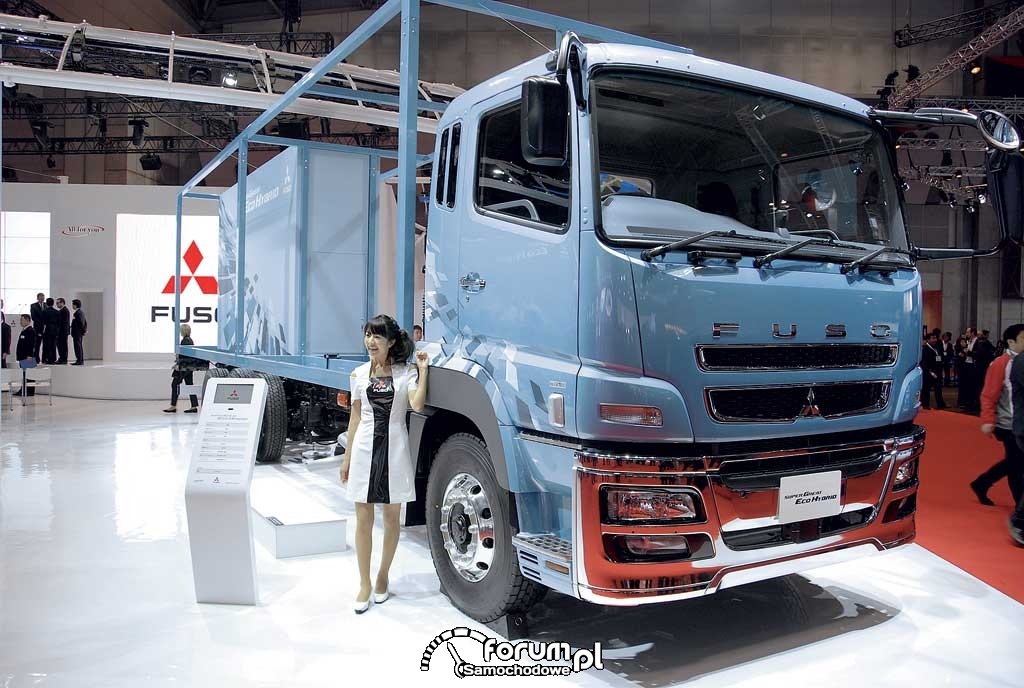 Mitsubishi FUSO Eco Hybrid - Tokyo Motor Show 2011