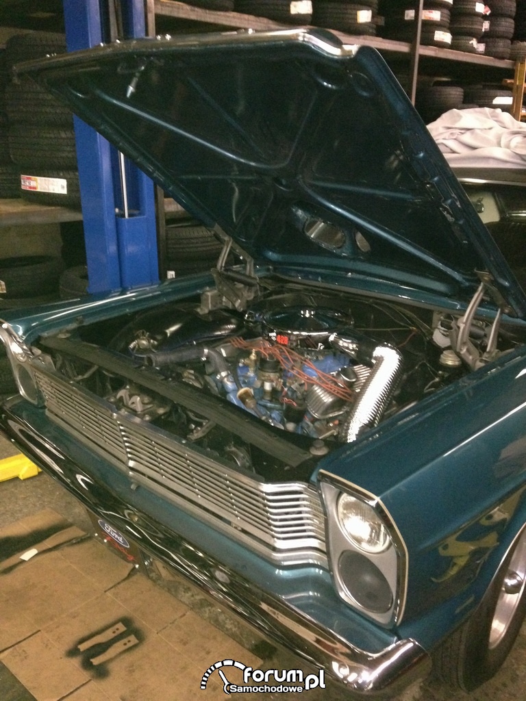 Ford Galaxie 500, przód