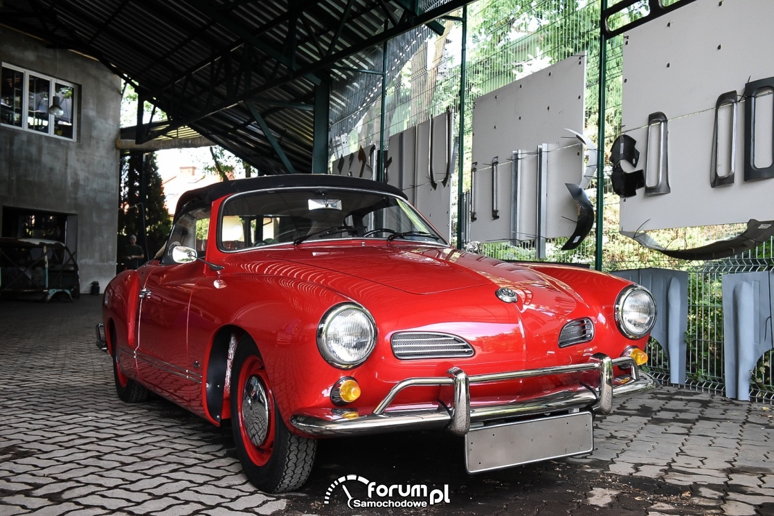 Prace renowacyjne nad Karmannem Chia Cabriolet z 1965 5