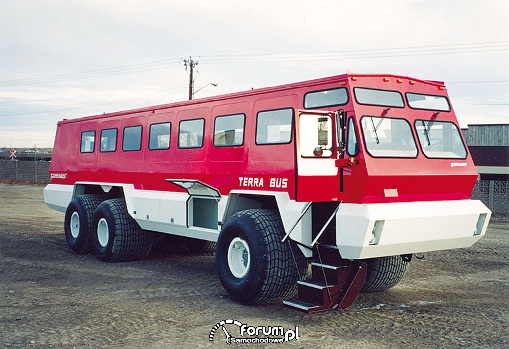 Terra Bus, wykorzystywany do transportu ludzi na Arktyce, Autobus specjalny