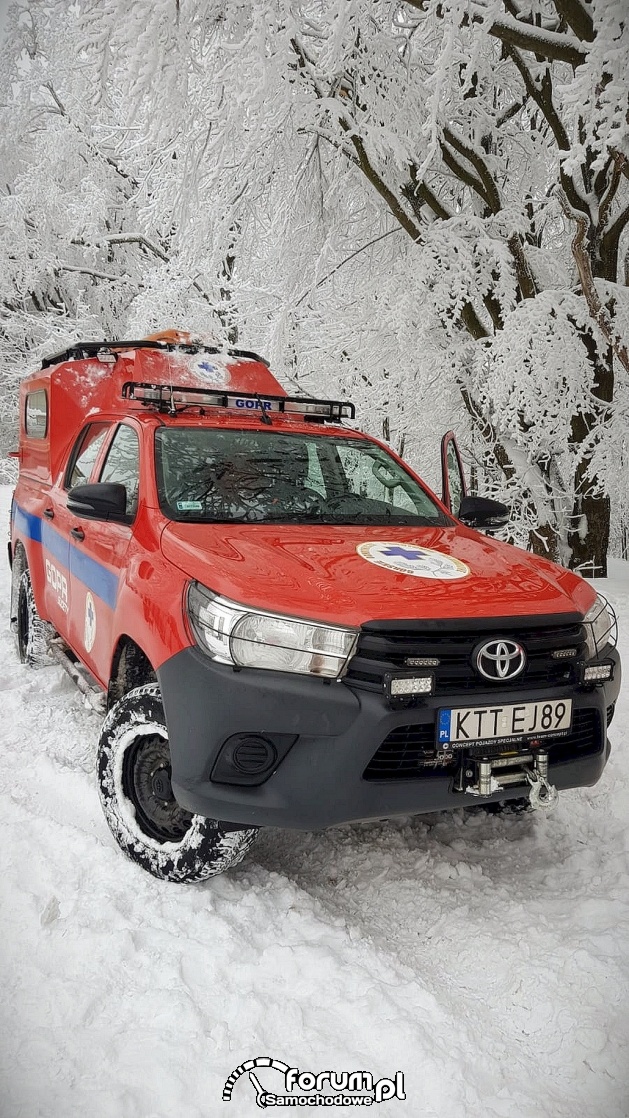 Toyota Hilux w służbie GOPR, zima