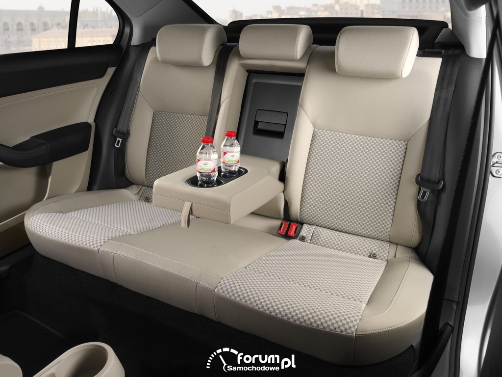 Nowy SEAT Toledo - atrakcyjny i praktyczny sedan