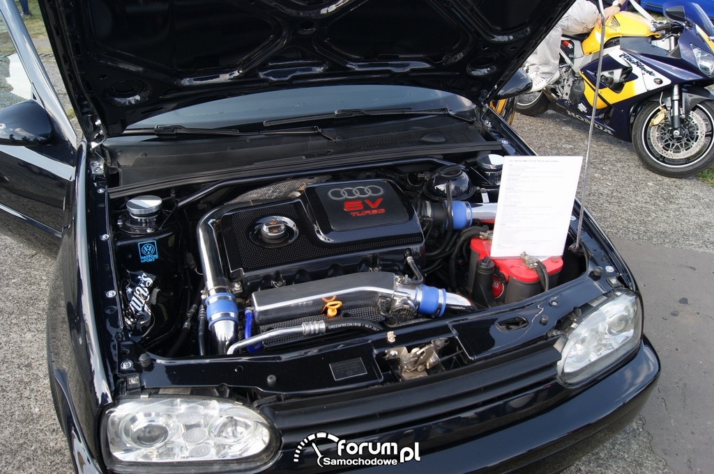 1.8 5V Turbo - Volkswagen Golf III