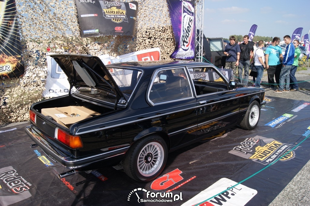 BMW 323i - oryginał
