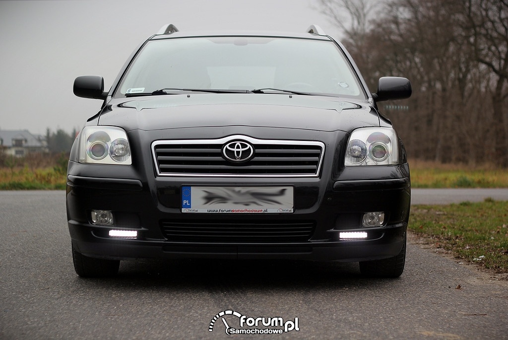 Toyota Avensis T25, LED z przodu, DRL - światła do jazdy dziennej