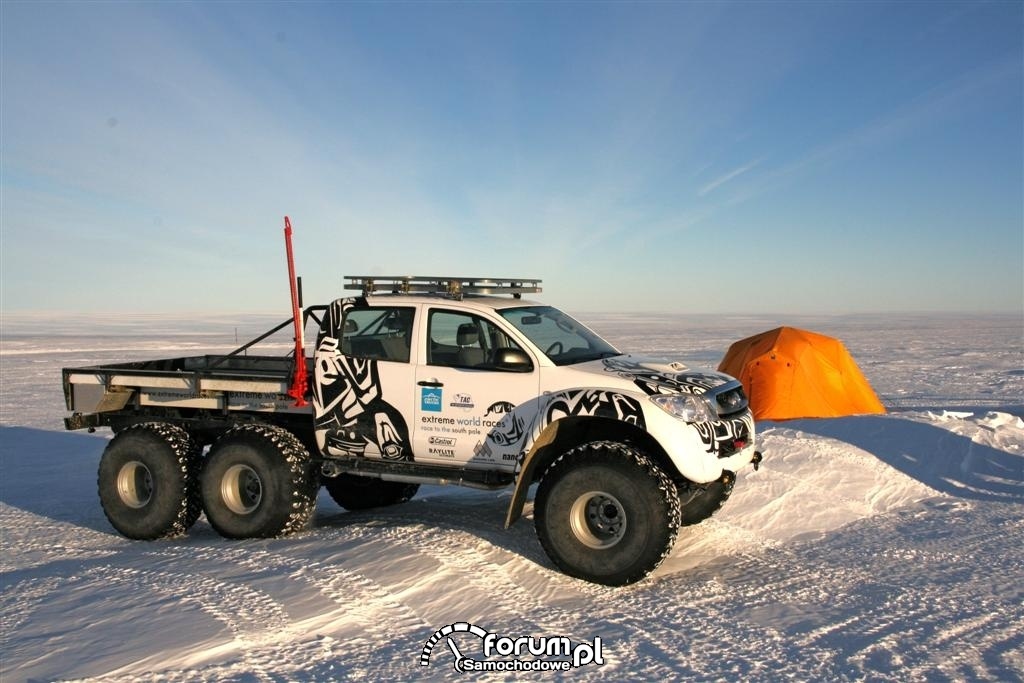 Toyota Hilux na Antarktydzie