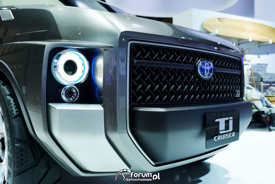 Toyota TJ Cruiser, pomysłowy minivan i SUV w jednym