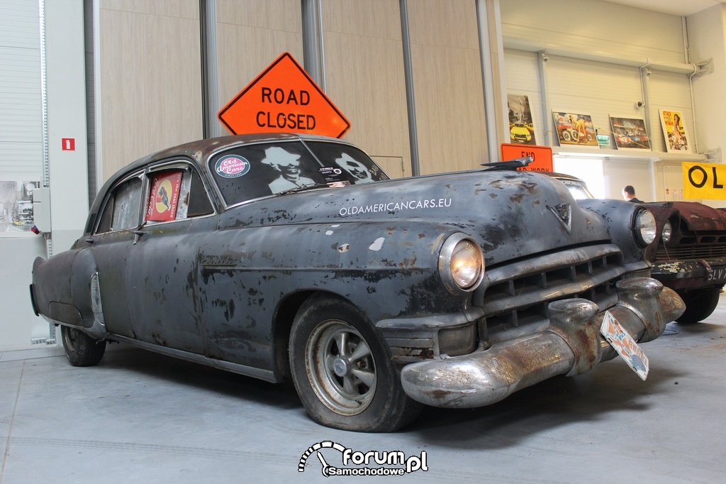 Barn Find - old american car, 2