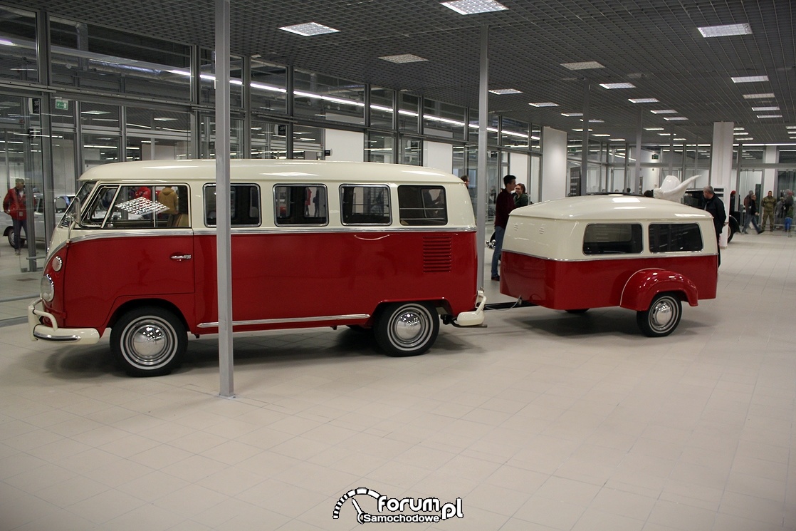 VW Transporter, ogórek z przyczepką