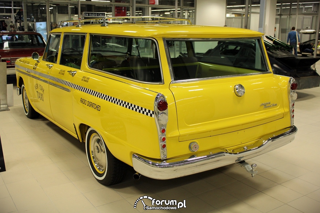 Checker 1965 rok, V8 137KM, TAXI, tył