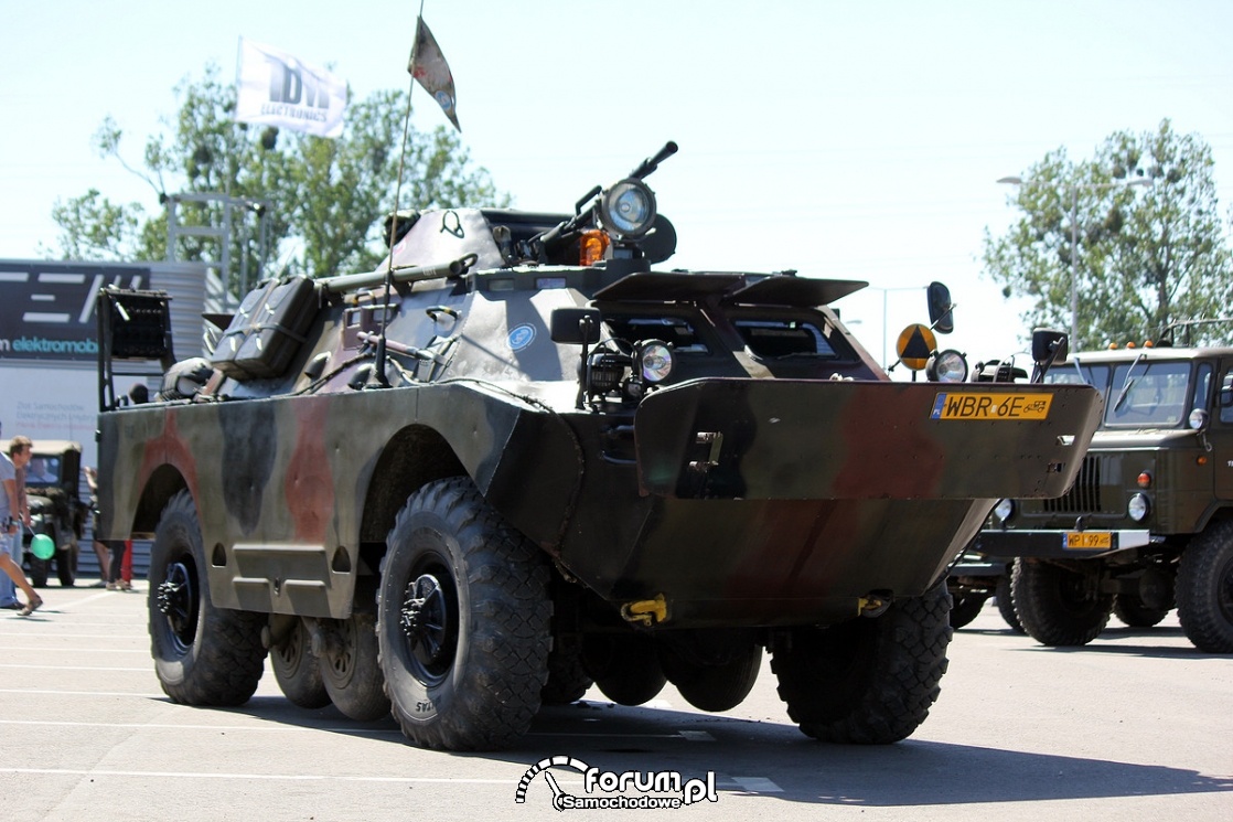 Wojskowa amfibia BDRM-2