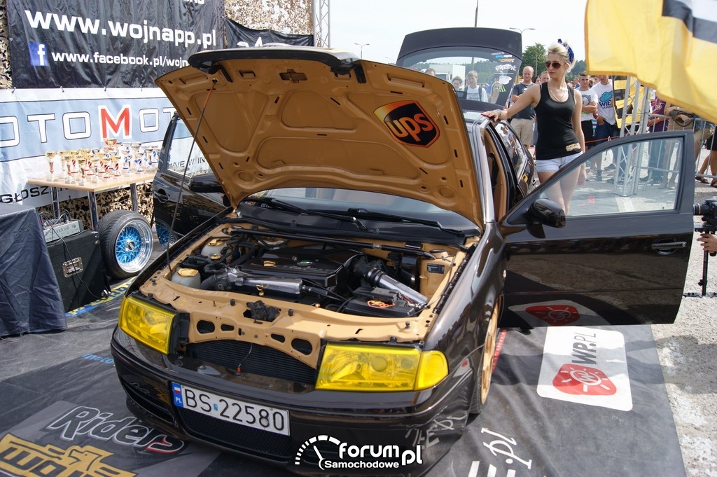 Skoda Octavia, tuning, dziewczyny, 5