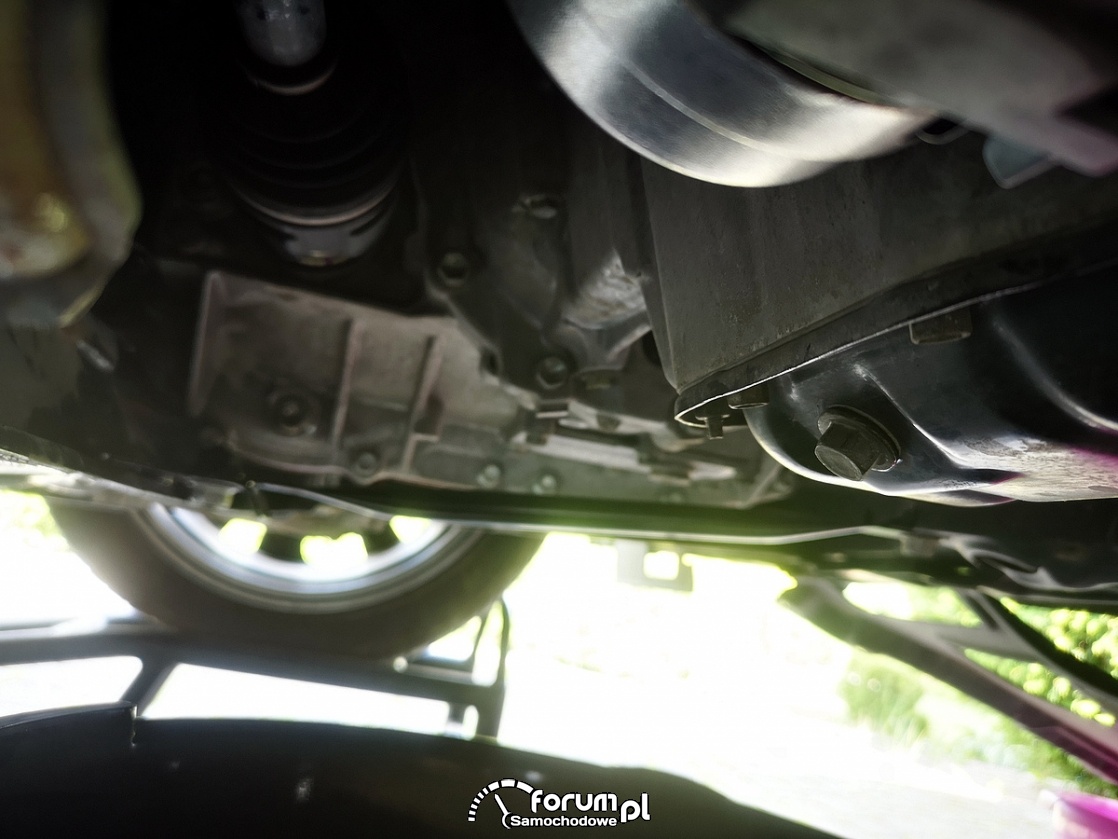 Korek, śruba spustu oleju z silnika - Toyota Auris 1.8 Hybrid