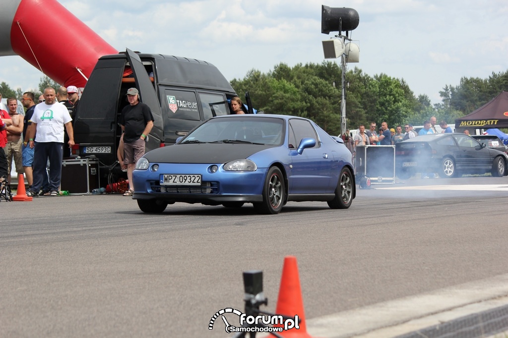 Honda CRX Del Sol, rozgrzewanie opon