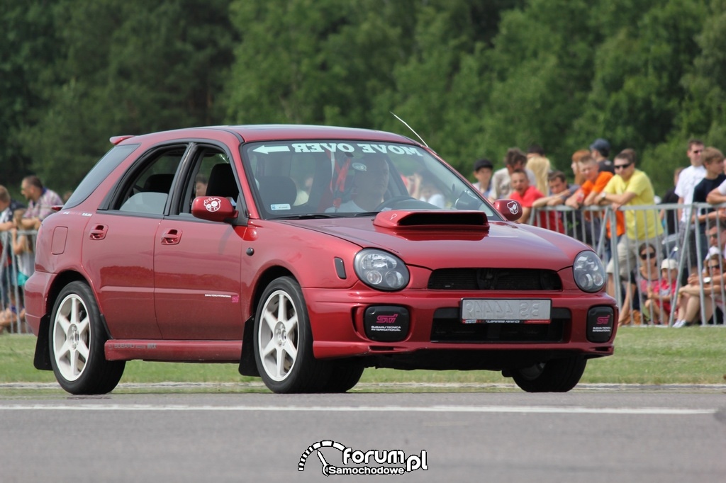 Subaru Impreza WRX Kombi, Move Over Right
