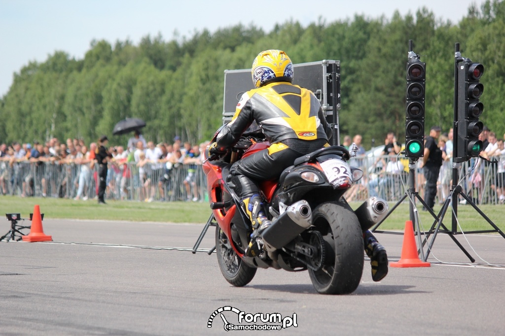 Suzuki Hayabusa, zielone światło i start