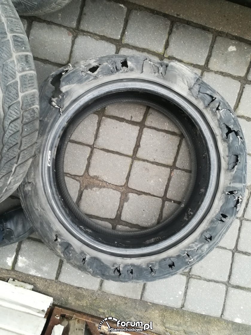 Opona 1