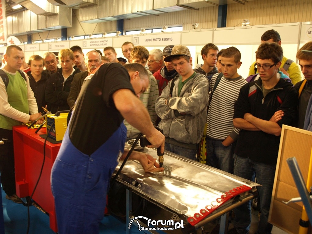 AUTOSALON i AUTOSERWIS 2009