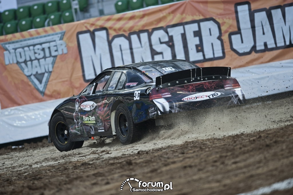 Drift - Monster Jam 2011