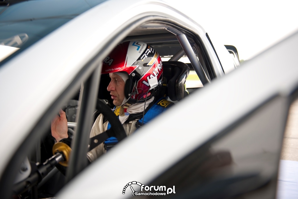 Hyundai i20 WRC - Juho Hänninen pierwszym kierowcą testowym