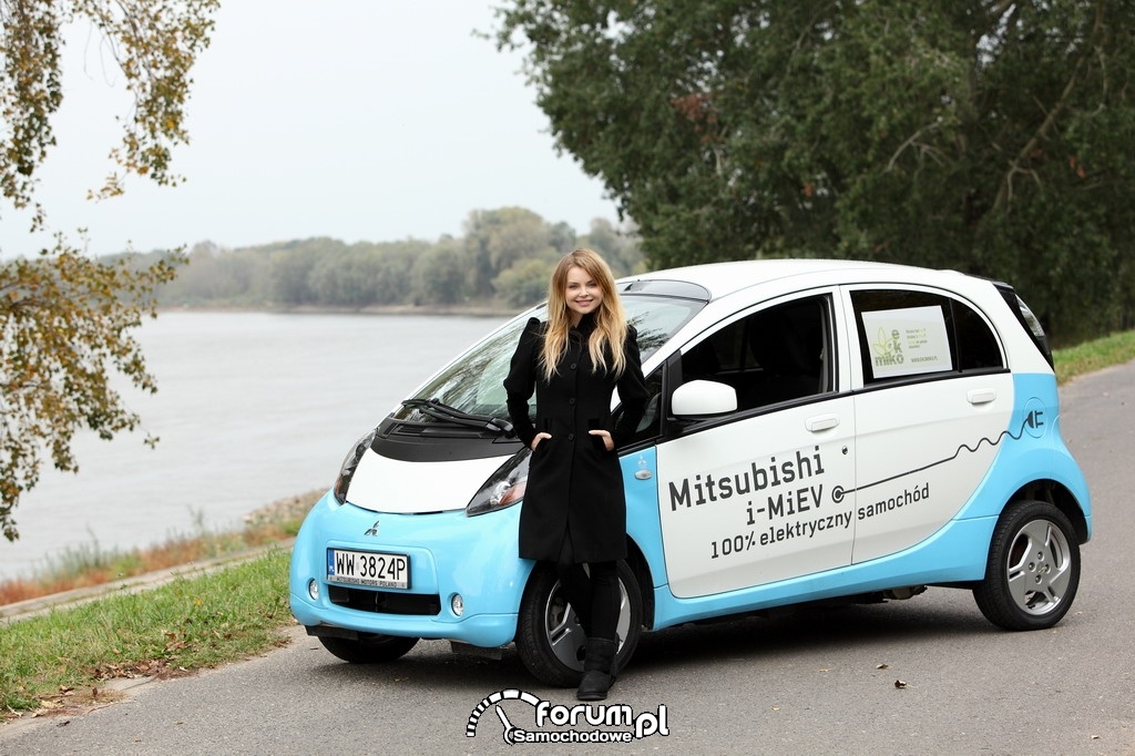 Izabella Miko, elektryczny Mitsubishi i-MiEV