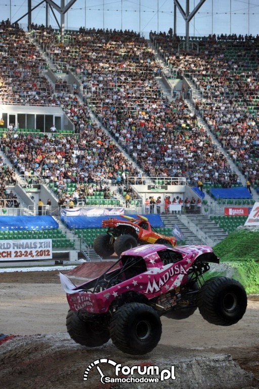 Monster truck Madusa - Monster Jam 2011