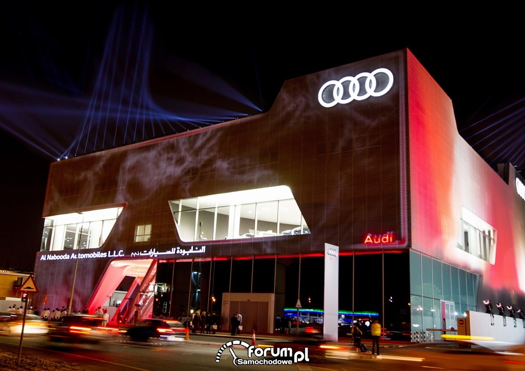 Największy na świecie salon Audi w Dubaju